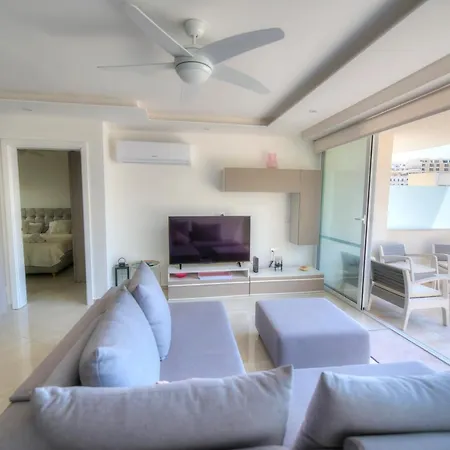 Apartment Seaview Apt In The Heart Of Gz-esch1-1