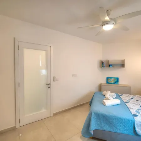 Apartment Seaview Apt In The Heart Of Gz-esch1-1 *